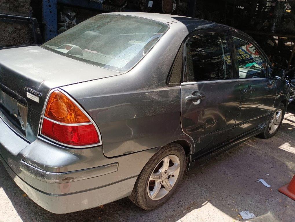  Suzuki AERIO 2004    EN DESARME